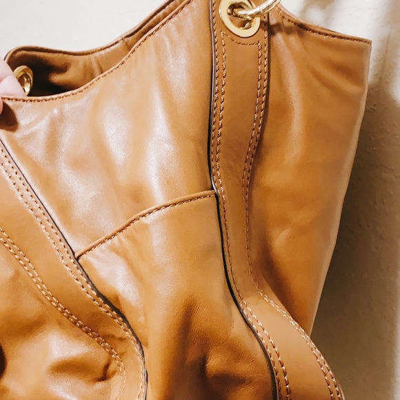 Michael Kors Bag - Picture 15 of 16